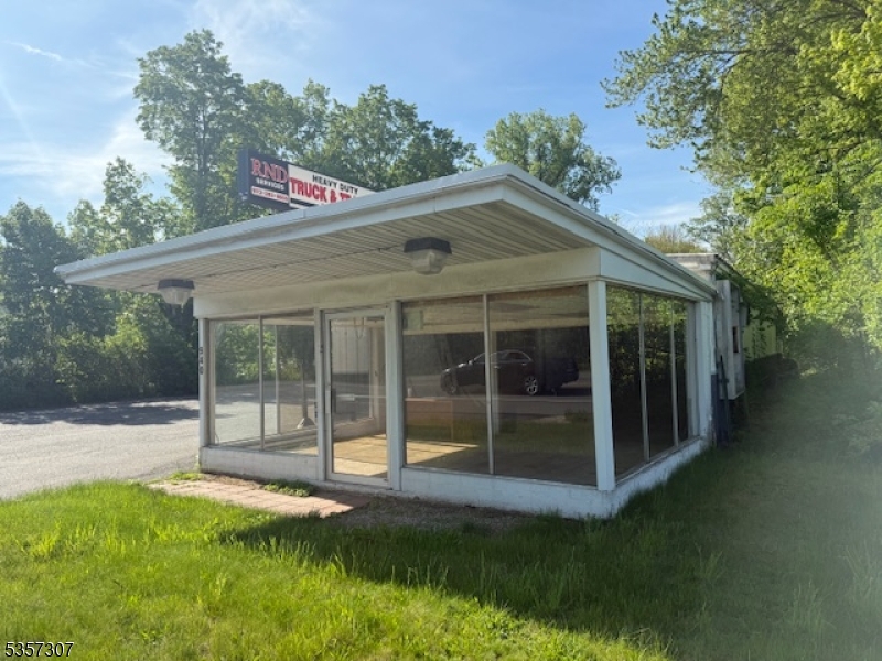 Looking at building from Rt 46