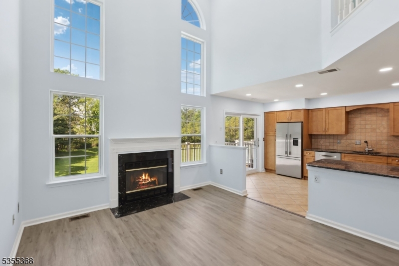 Family Room w High ceiling