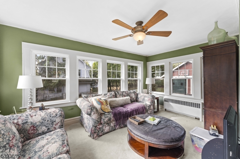Sunroom/Family Room