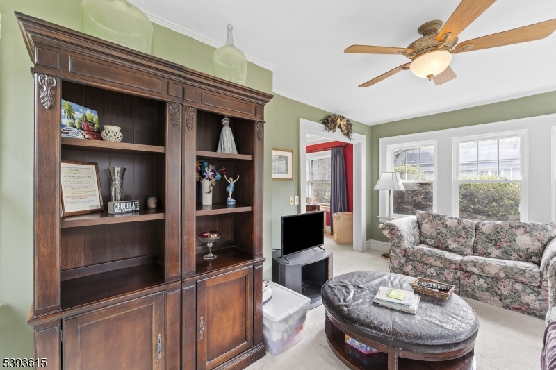 Sunroom/Family Room