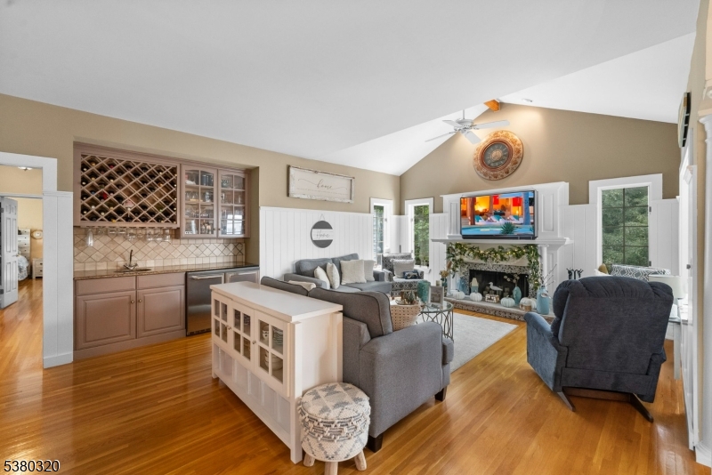 Lounge area