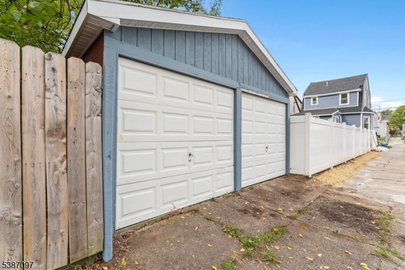 2 car garage