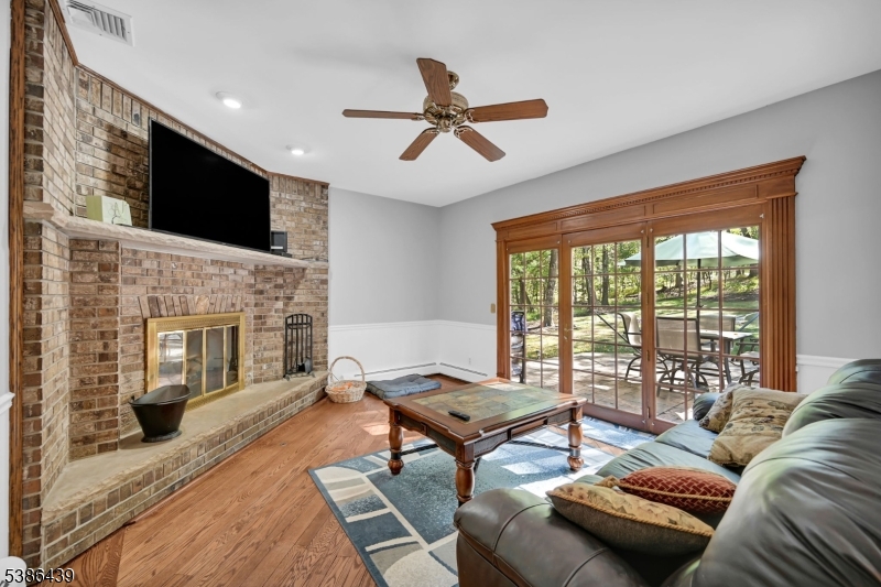 Living Room Gas Fired Fireplace