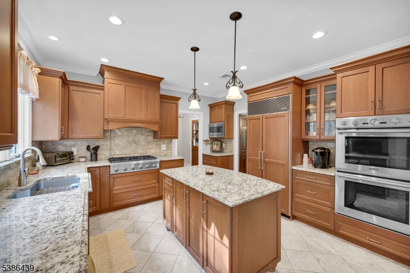 Kitchen Eat In Kitchen