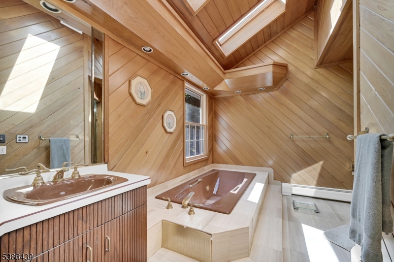 Primary Bathroom Ensuite Bath