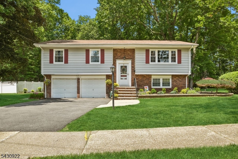 Front Located in beautiful, quiet neighborhood.