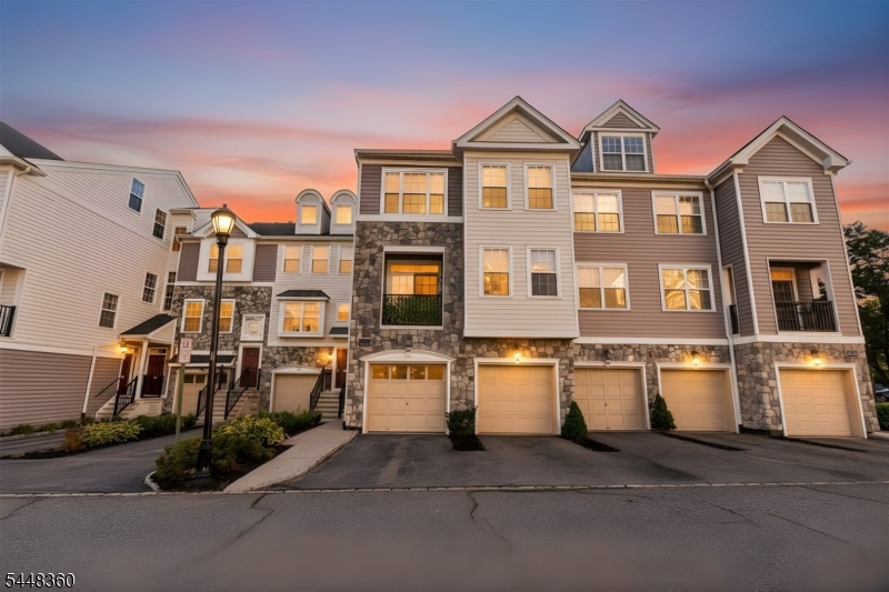 Welcome to 159 George Russel! Located in the Athenia neighborhood of Clifton NJ!