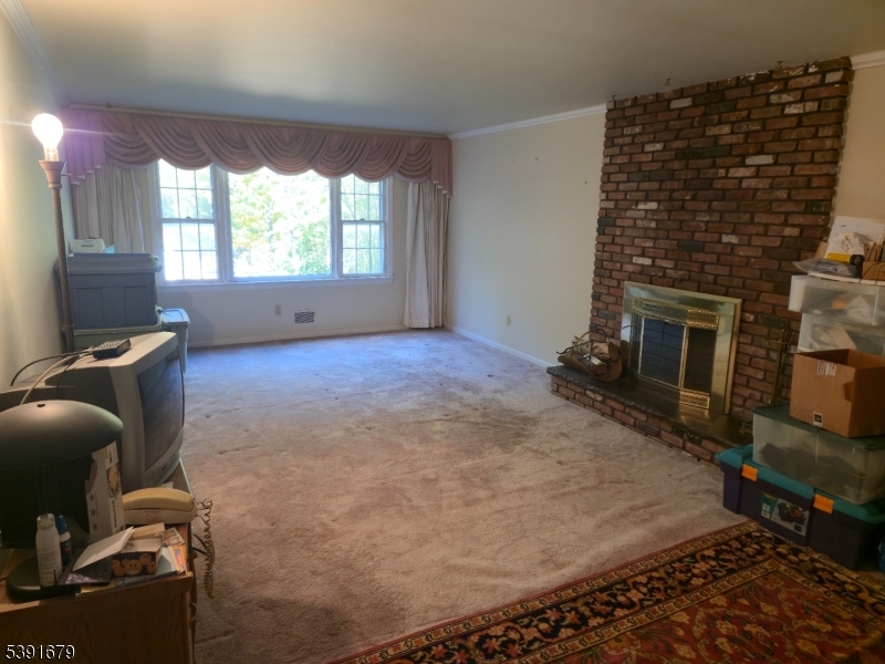 Living Room Hardwood Floors Under Carpet!  WB Fireplace (AS IS)