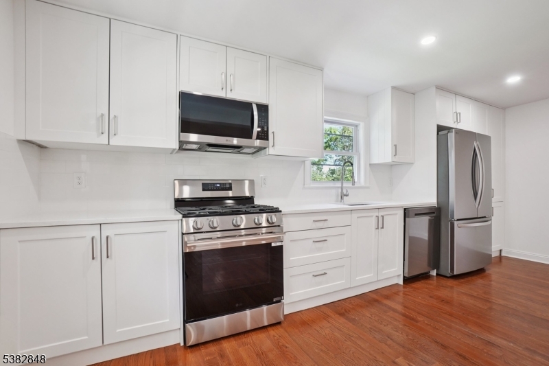 New Kitchen & Appliances
