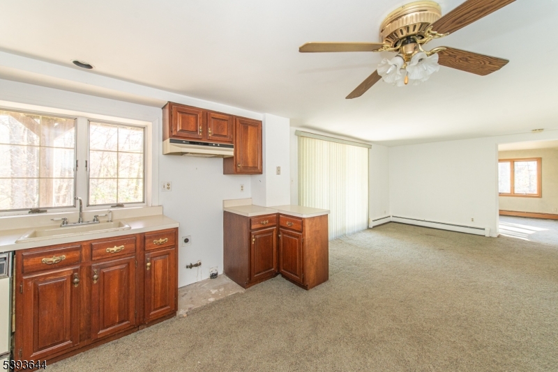 GROUND LEVEL KITCHENETTE