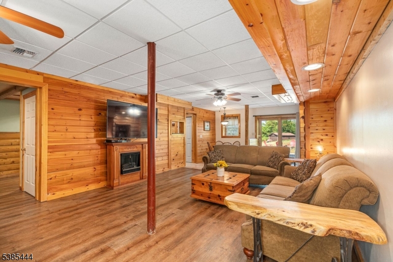 In-law suite Living area