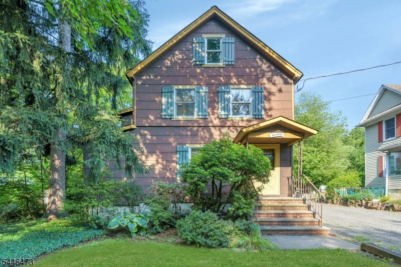 Charming Colonial
