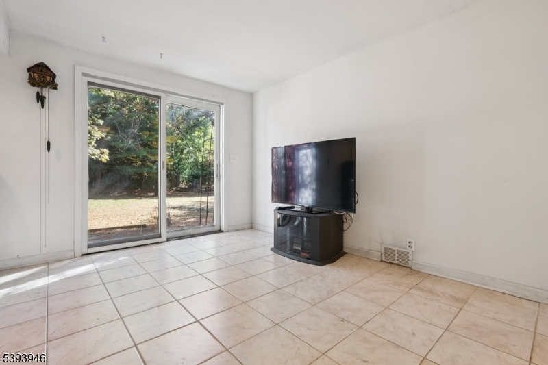 Family Room - Entrance to Back