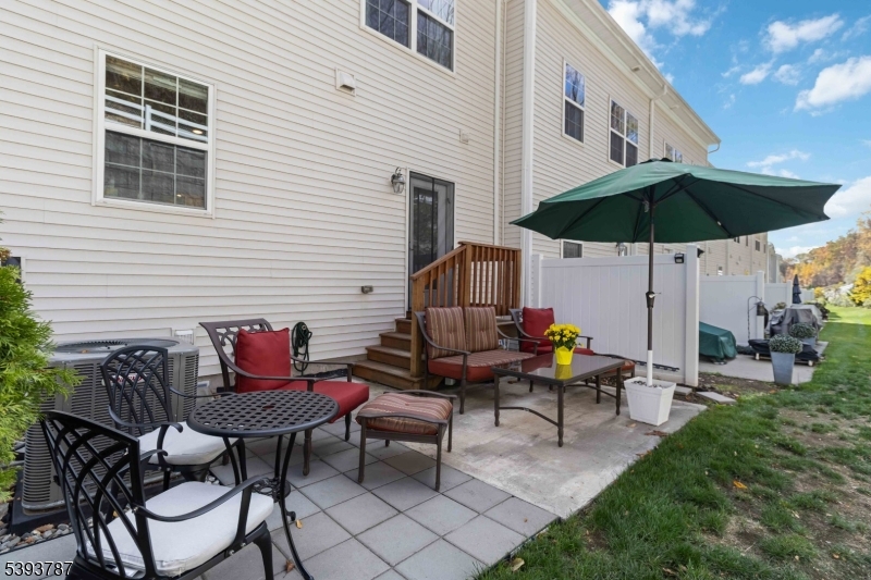 Private Patio Area Door leads to kitchen
