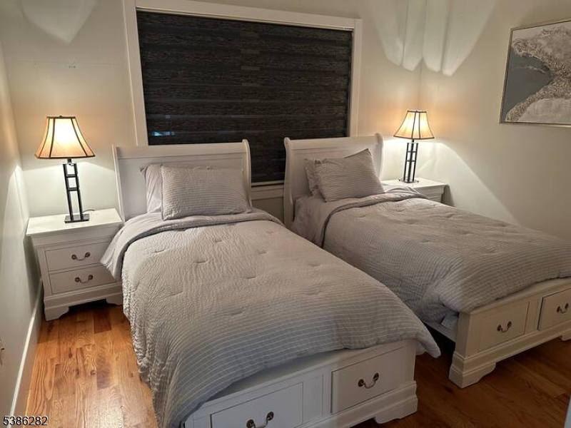 room1