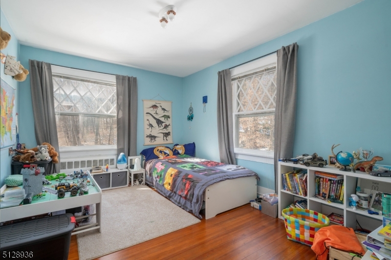 2nd fl bed From previous listing.