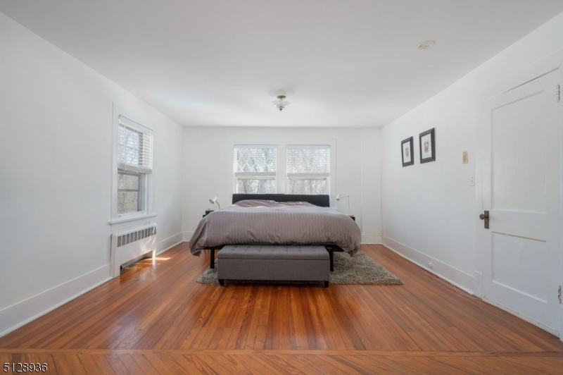 Master bed on 2nd fl From previous listing.
