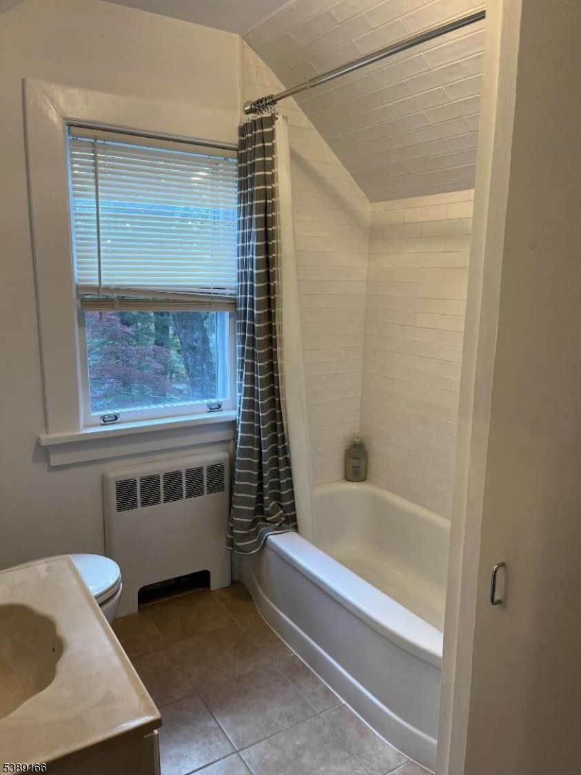 3rd fl bath