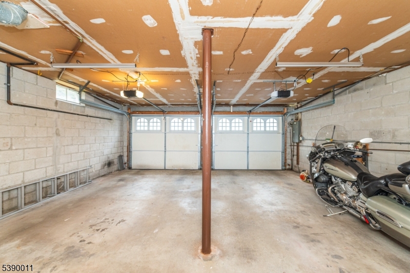 Attached garage on LL