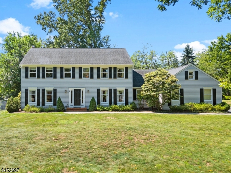 Welcome to 19 Kilmer Drive!