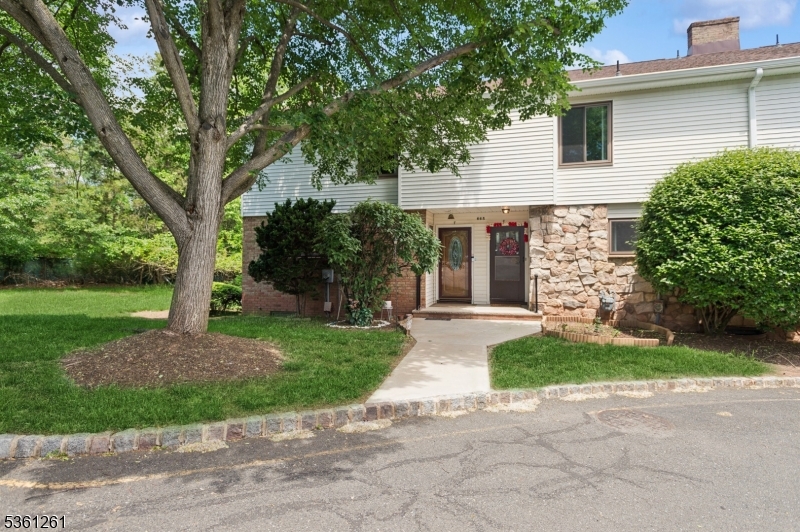 Front of the house/End Unit