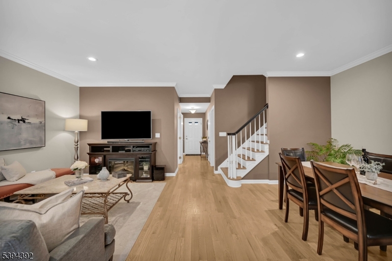 living/ dining to front