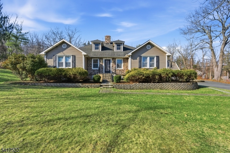 This meticulous home is awaiting its new owners! Pristine inside and out!