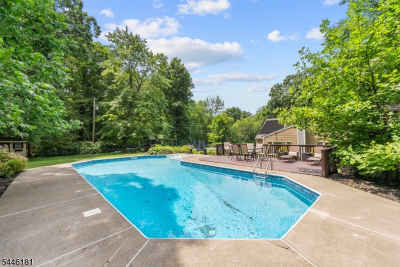inground pool