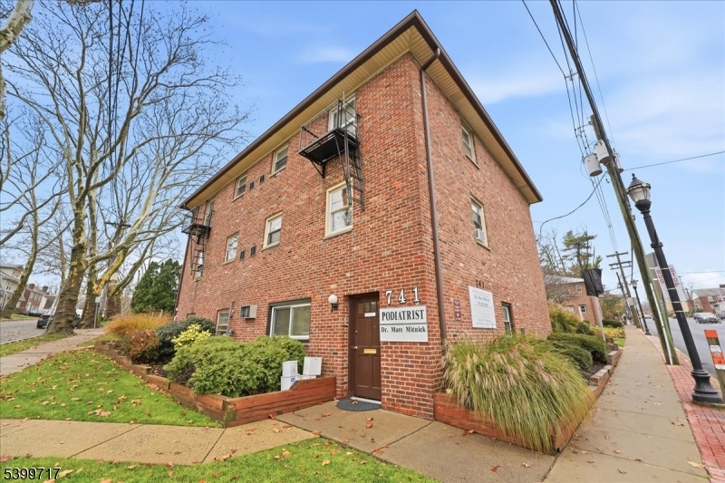 741 bloomfield