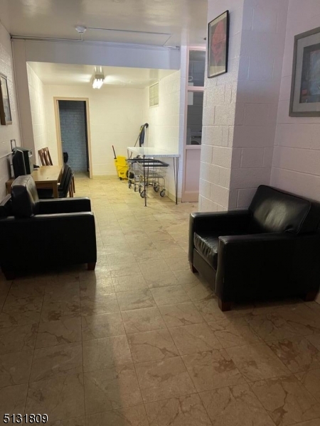 On Premises Laundry Lounge