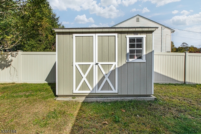 Shed