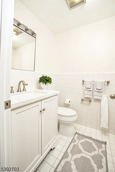 Main Bathroom Virtually Staged