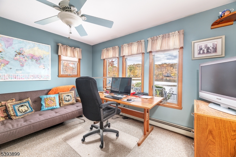 Den/Office Could be used as 3rd bedroom