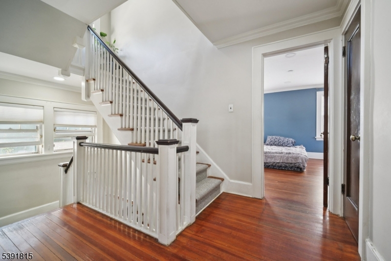 2nd floor landing