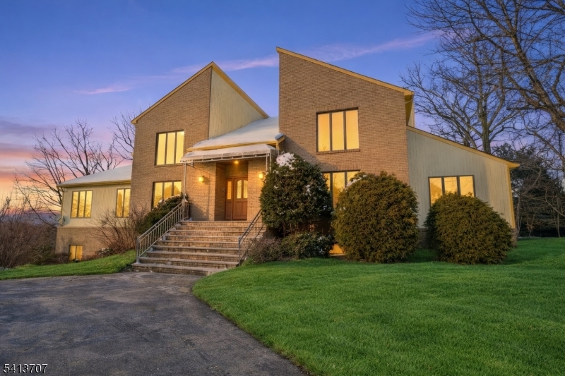 32 Sylvan Dr Exterior