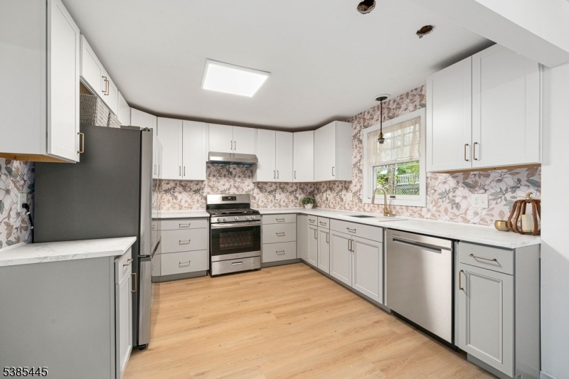 Stunningly renovated kitchen