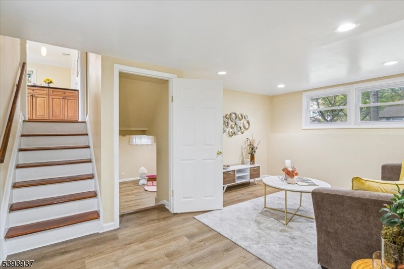 ground floor/4th bed/office