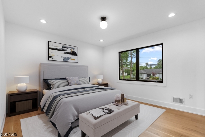 bdrm 2 virtually staged