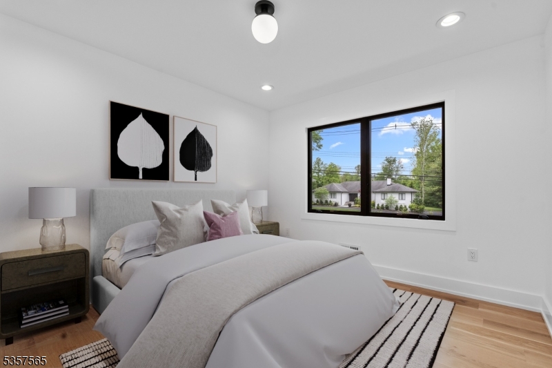 bdrm 3 v#4 virtually staged