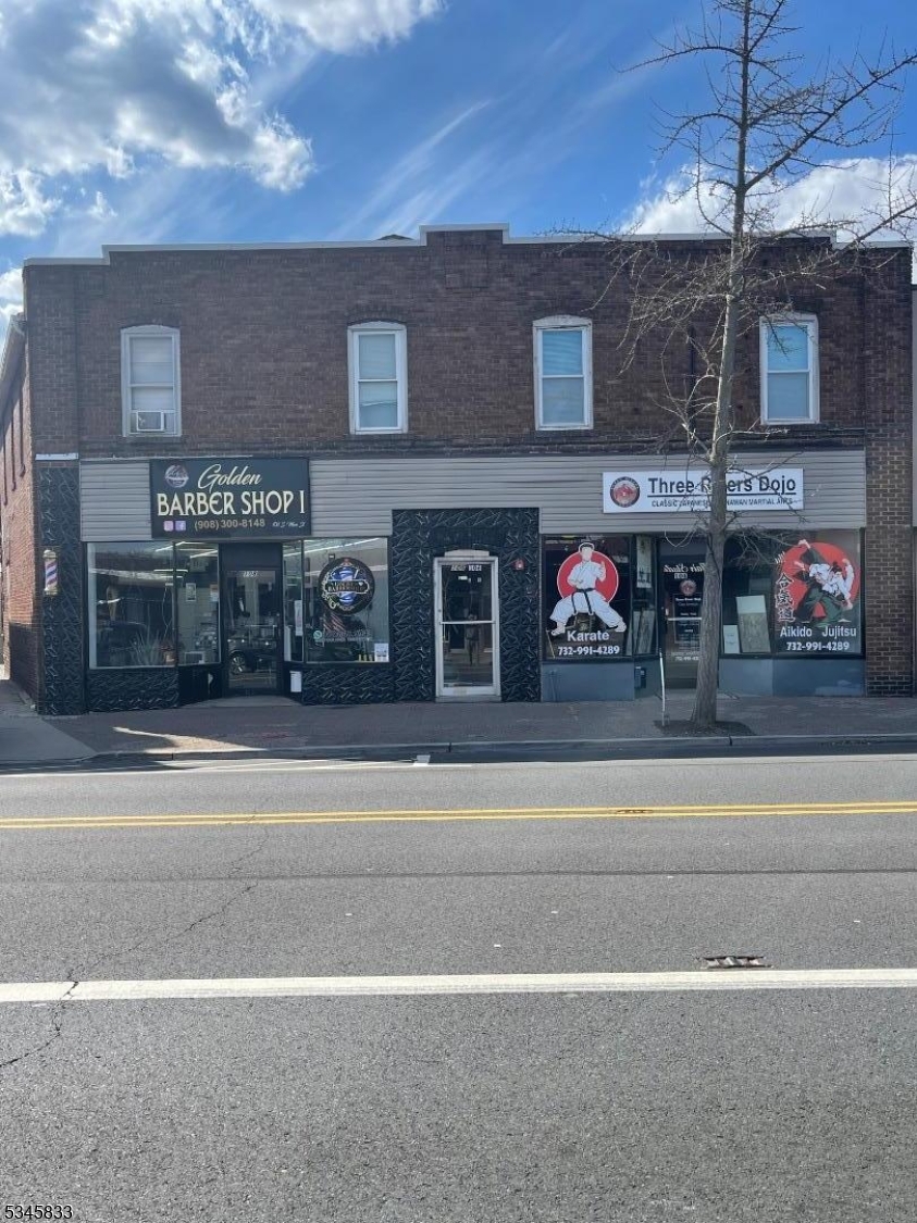 Two stores and two/2 bedrooms apartments above the stores