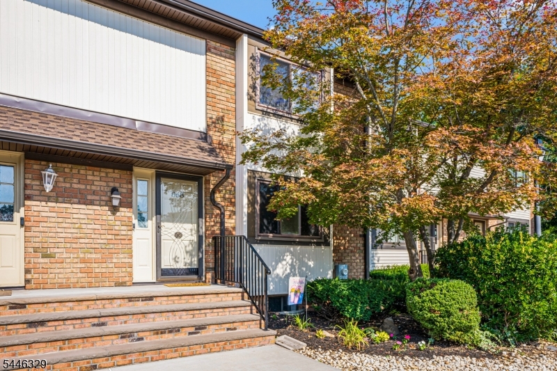 3 LEVEL TOWNHOME one of Hillsborough's most desirable communities