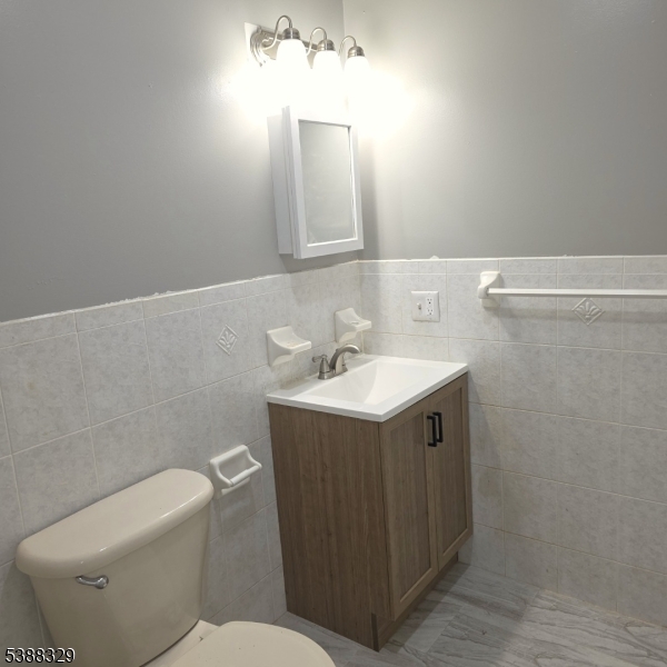 New Lighting, Mirror & Vanity