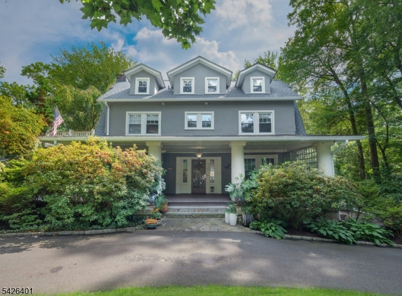 Elegant Craftsman Colonial