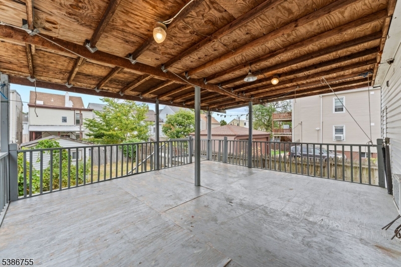 Deck Deck