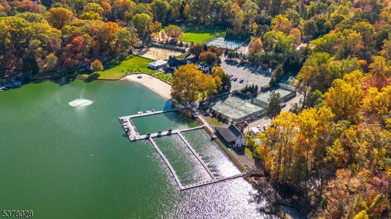 Aerial View Lake Valhala (1)