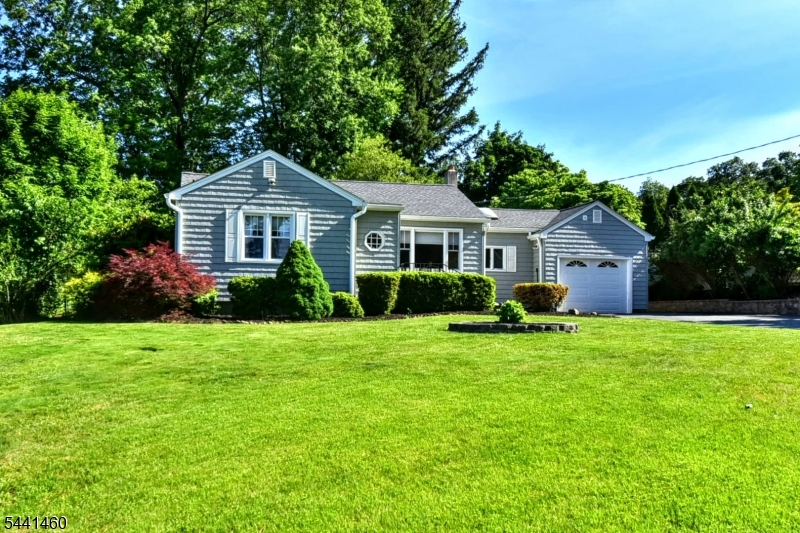 11 Mountain Ridge Drive Lots of Curb Appeal!