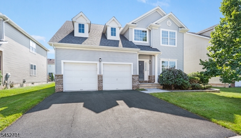 Welcome to 10 Willocks Circle!