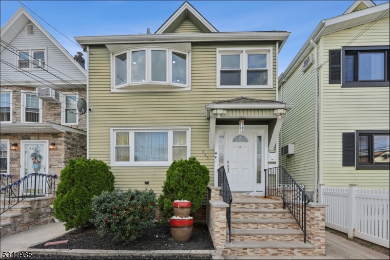 This second floor unit contains the second and third floors of this charming colonial home.