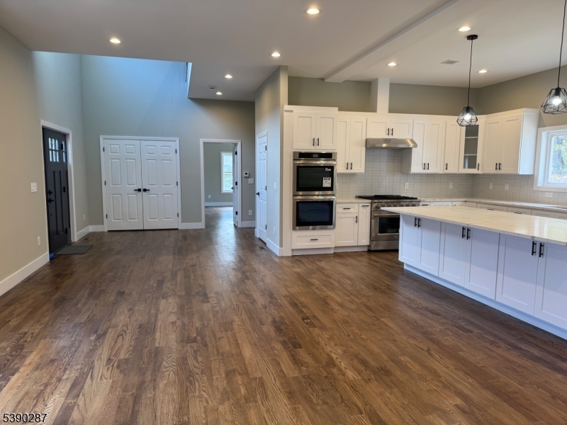 Living Room Combination Area