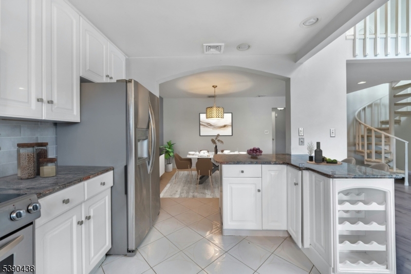 Kitchen Kitchen with breakfast bar